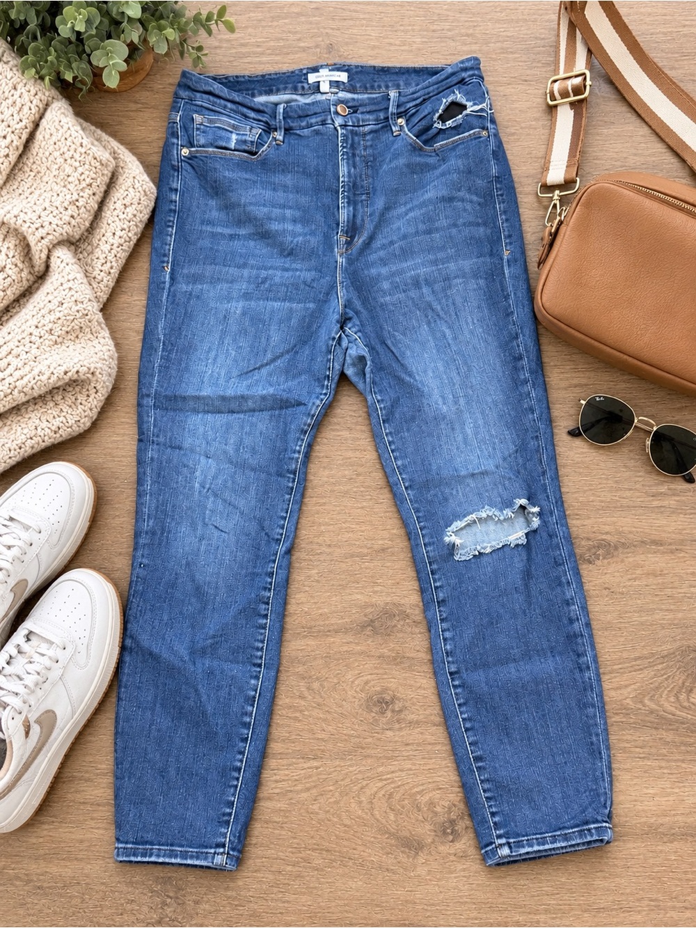 Good American Size 16 Cropped Skinny Jeans Medium Wash Distressed Stretch Denim